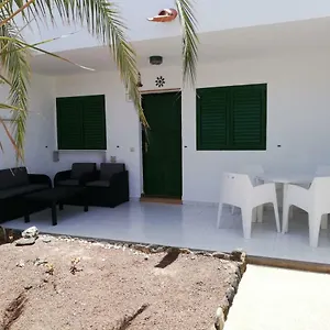 https://apartamentos-albaula-7.in-canary-islands.com
